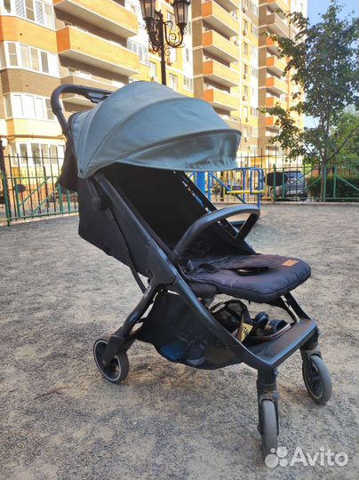 Прогулочная коляска carrello turbo