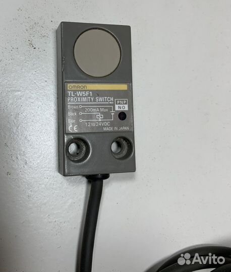 Плоский датчик приближения omron TL-W