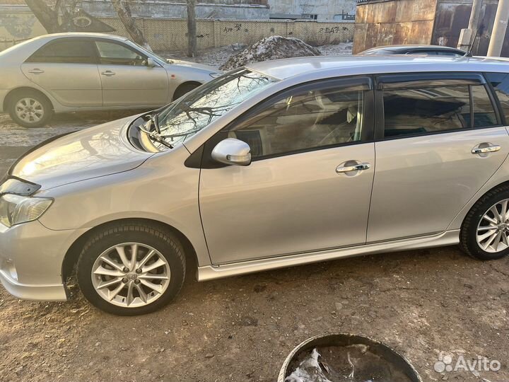 Toyota Corolla Fielder, 2009