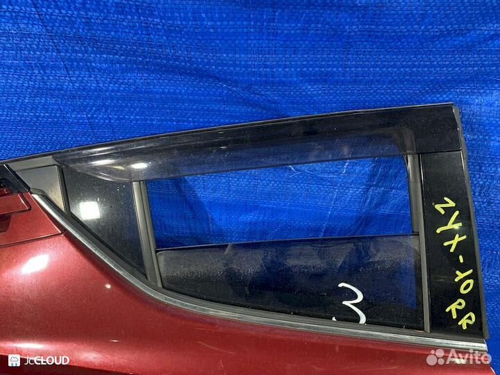 Стекло двери на toyota C-HR ZYX10 2zrfxe