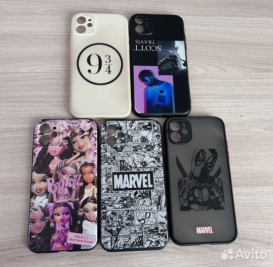 Чехлы на iPhone 11