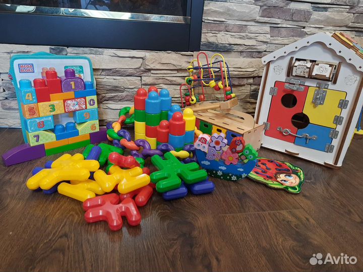 Развивающие игрушки пакетом