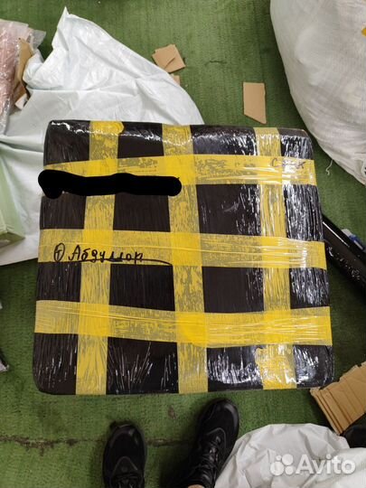 Коробочка детских вещей