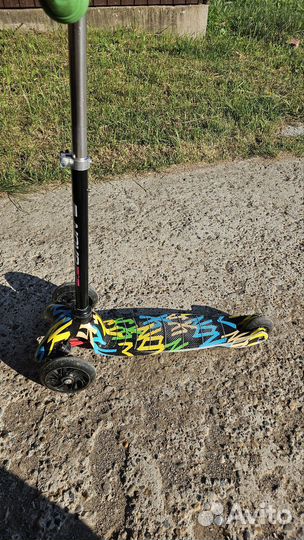 Самокат детский со светящимися колесами