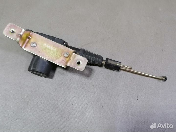 Активатор замка багажника VW Pointer 2005