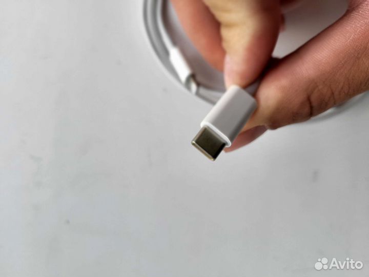 Шнур на iPhone оригинал