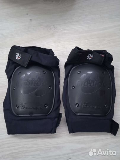 Наколенники универсальные