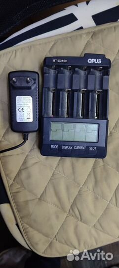 Зарядное устройство Opus для всех типов батареек