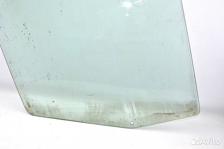Стекло двери, правое iveco EuroTech (01.92)