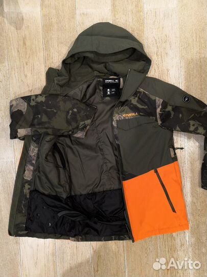 Сноубордическая куртка O'Neill (S) утепленная