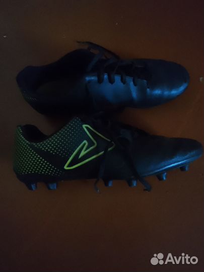 Продам бутсы подрастковые