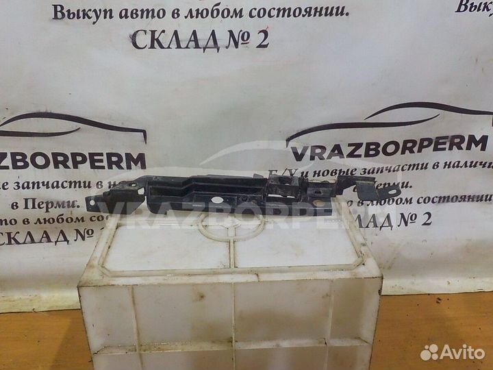 Кронштейн бампера переднего левый Opel Corsa