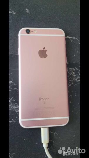 Телефон iPhone 6s