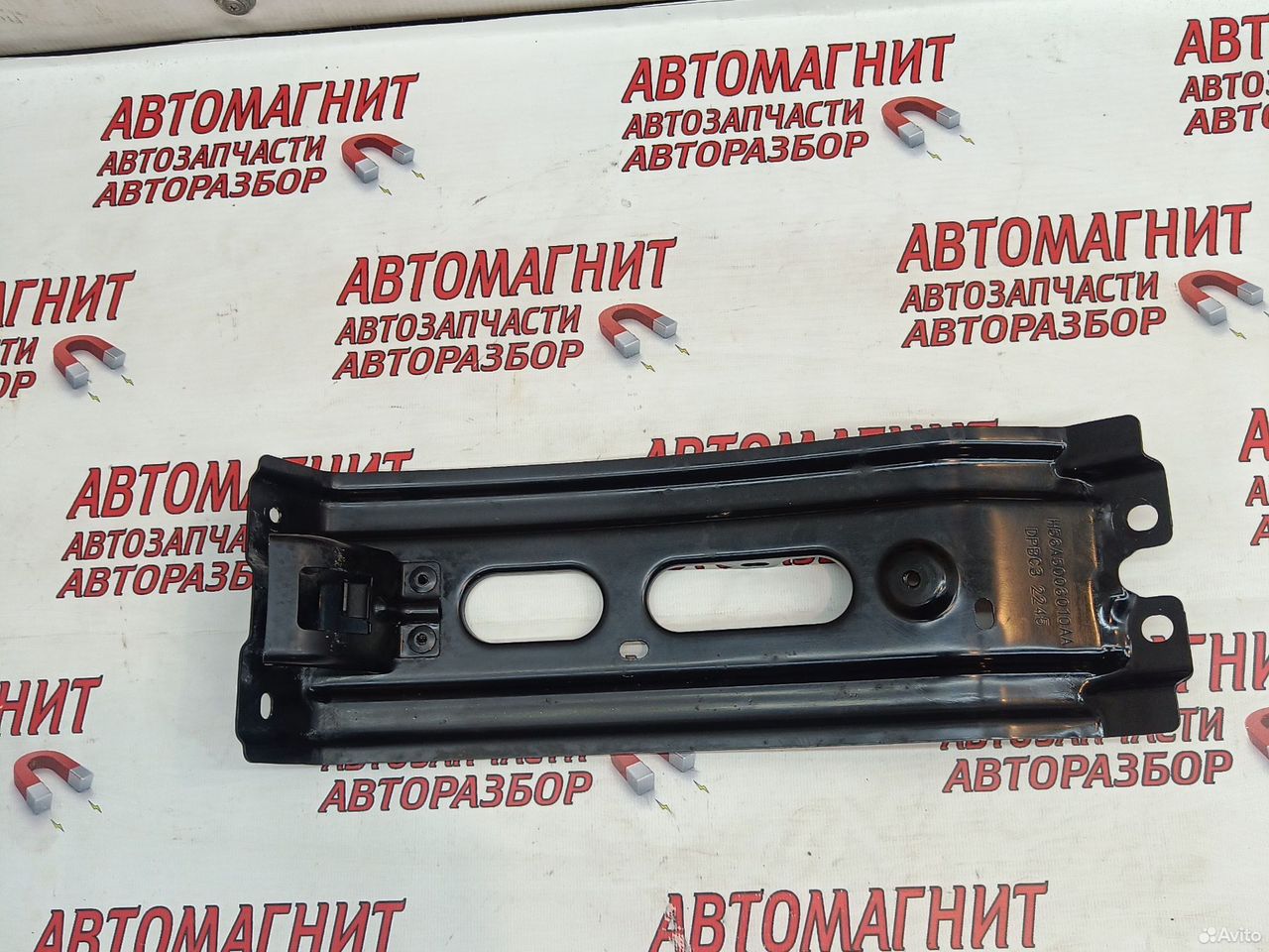 Кронштейн замка капота Voyah Dream