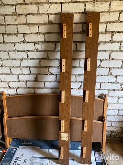 Кровать двухспальная разобранная