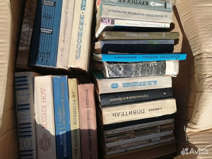 Книги отдам бесплатно