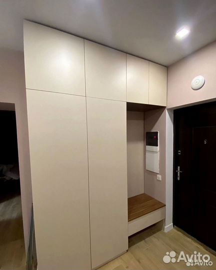 Шкаф.Шкафы в прихожую на заказ