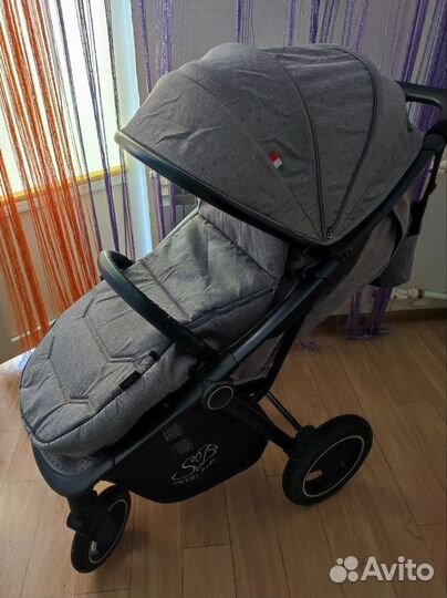 Прогулочная коляска