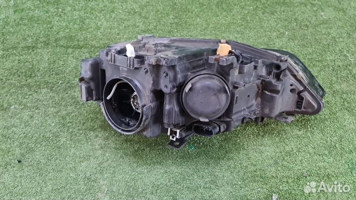 Фара правая Audi A4/RS4/S4