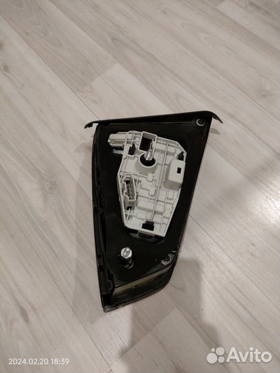 Фонарь задний правый volkswagen Jetta 6