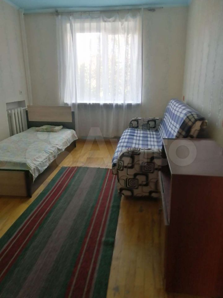 Комната 18 м² в 2-к., 3/5 эт.