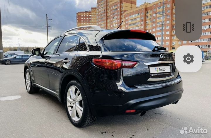 В разборе Infiniti FX30D 2012 v9x