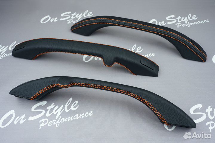 Черные поручни потолка Лада 2110/Гранта/Приора