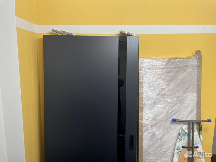 Межкомнатная выкотная дверь