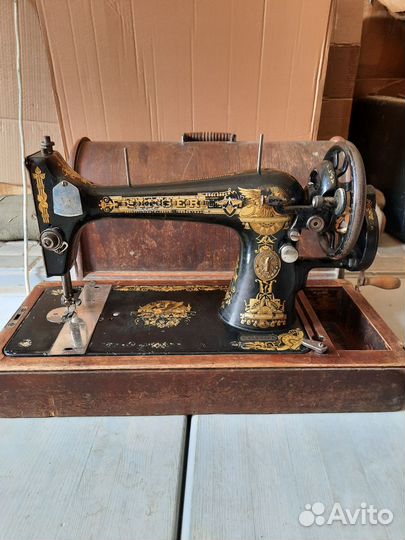 Ручная швейная машина Singer