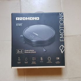 Робот пылесос Redmond RV-R570 новый