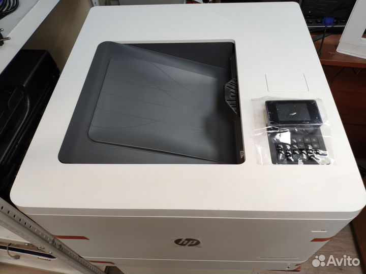 Принтер а3 HP Color LaserJet Enterprise M751dn