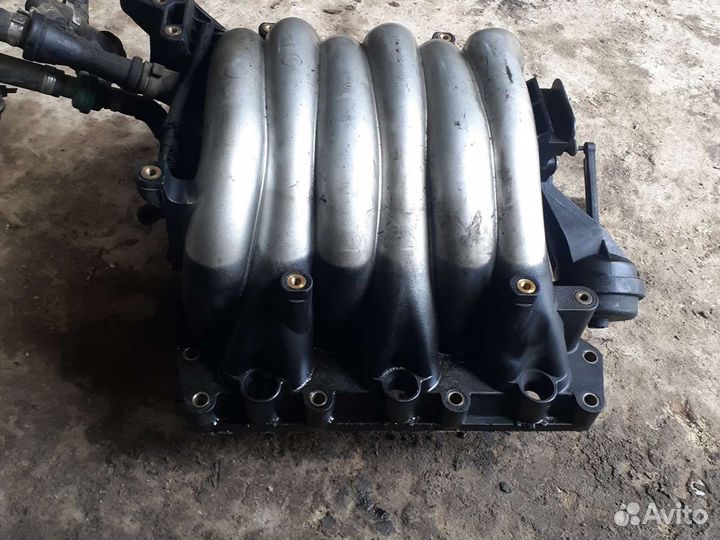 Коллектор впускной Audi A6 C5 2.4I