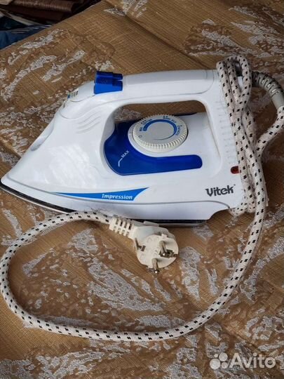 Утюг Vitek