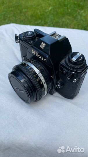 Плёночный фотоаппарат Nikon EM