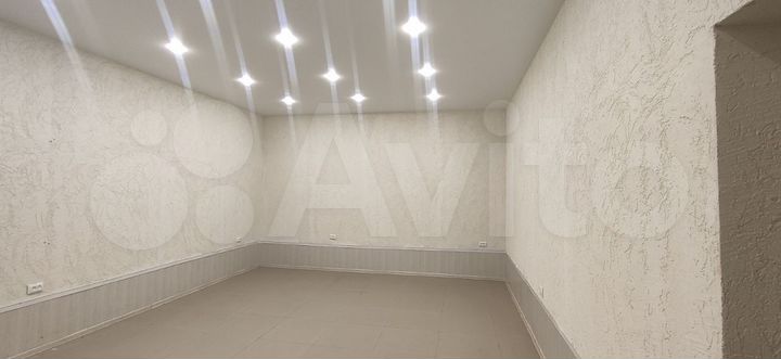 Помещение, 36м2, новый ремонт, первая линия