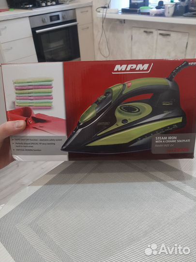 Утюг с парогенератором новый