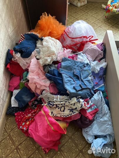 Детские вещи много