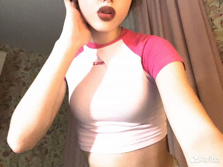 Розовый укороченный топ