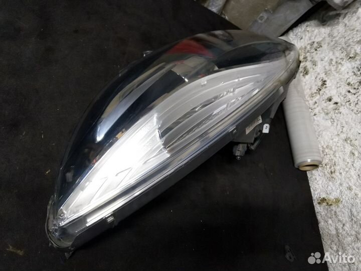 Фара рено сценик 3 рестайлинг 2014г