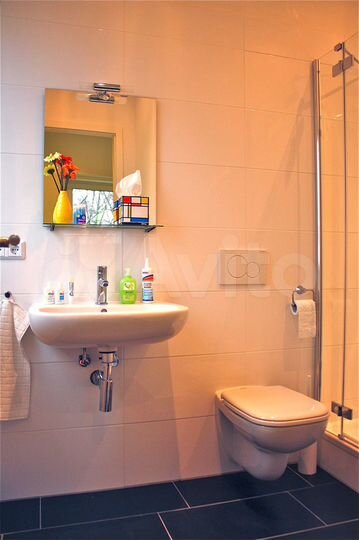 Коттедж 212 м² на участке 7 сот.