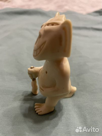 Статуэтка Пеликен резьба по кости