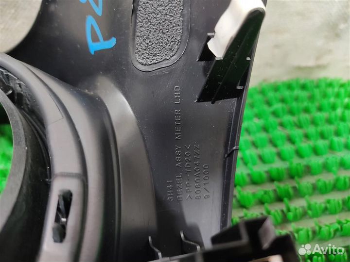 Козырек панели приборов Mitsubishi Lancer 10 2010