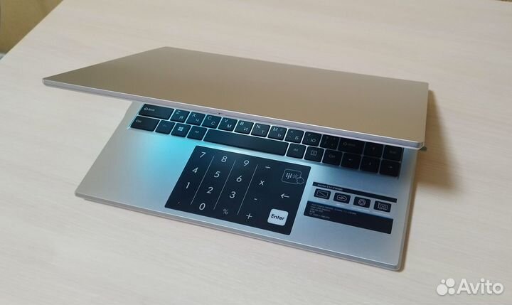 Абсолютно новый ноутбук Dexp Aquilon C14-ICW300