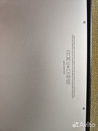Apple MacBook air 11 2010