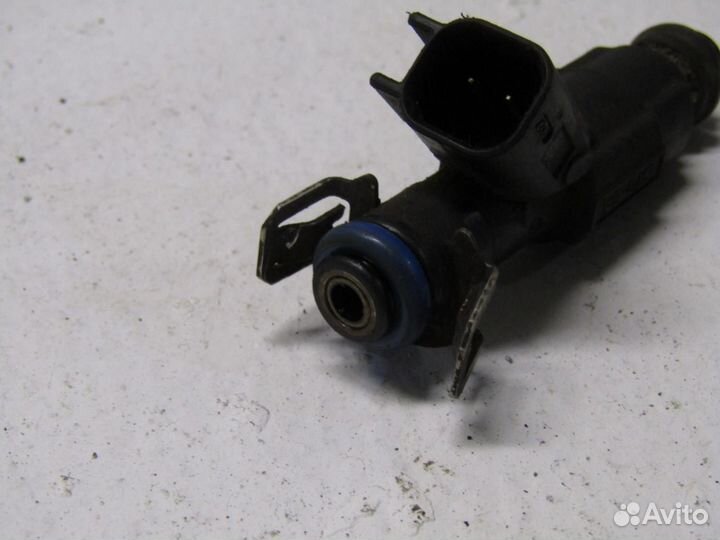 Форсунка инжекторная электрическая C-MAX 2003-2011