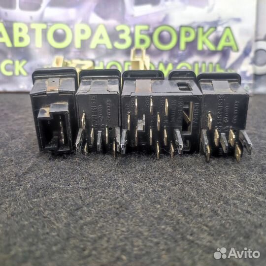 Кнопка включения света Volkswagen Passat B3