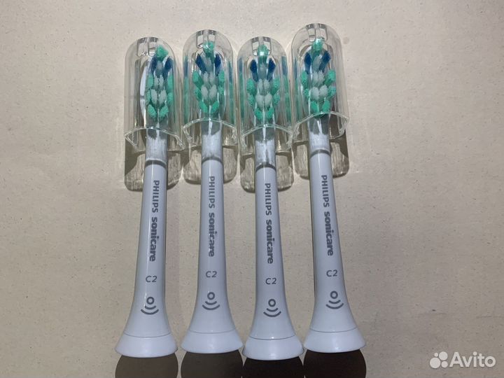 Насадки для электрической зубной щетки Philips 4шт