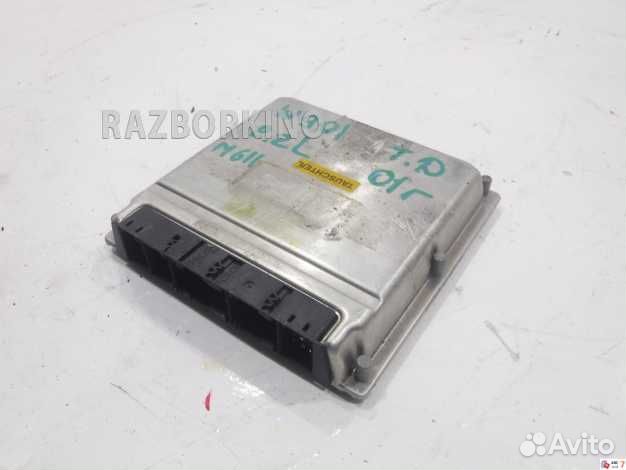 Блок управления двигателем A6111533779