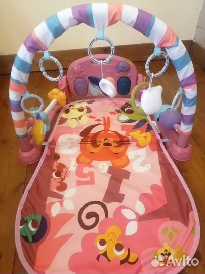 Развивающий коврик с пианино