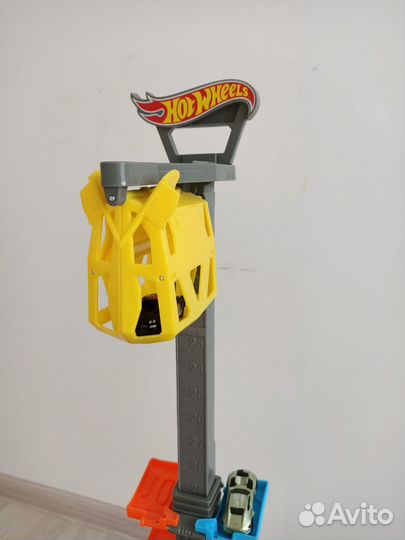 Гоночный трек hot wheels